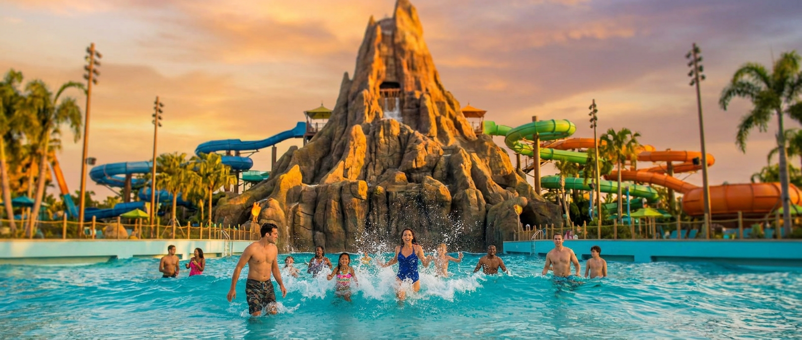 O imponente vulcão Krakatau domina a paisagem de Volcano Bay.